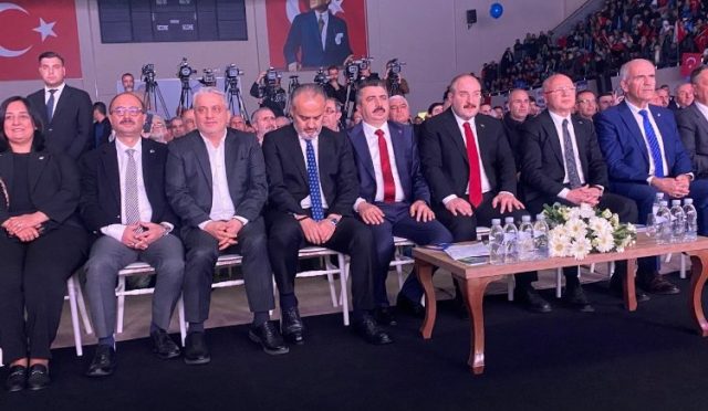 Yildirim-Belediye-Baskan-Adayi-Oktay-Yilmaz-yeni-projelerini-tanitti.jpeg