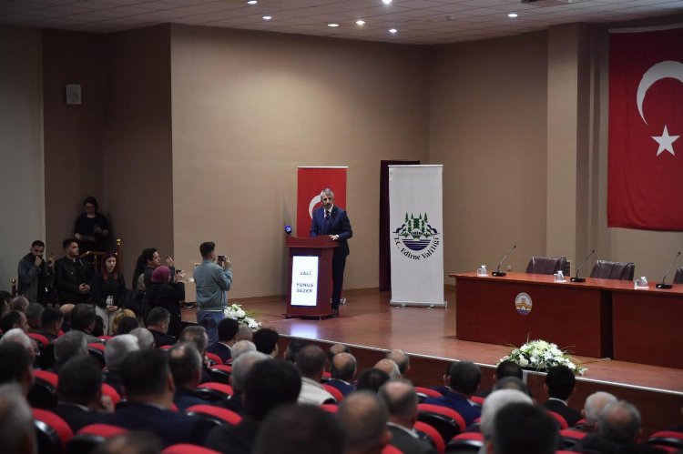 Edirne Valisi Sezer muhtarlarla buluştu