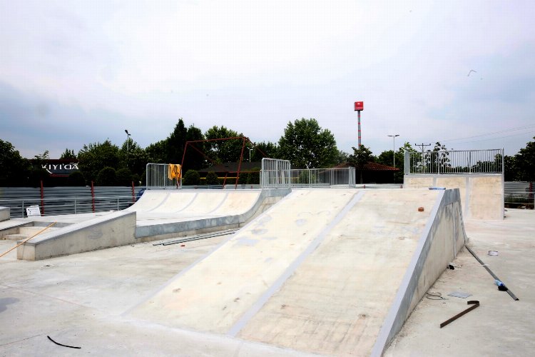 Gölcük sahiline skate park