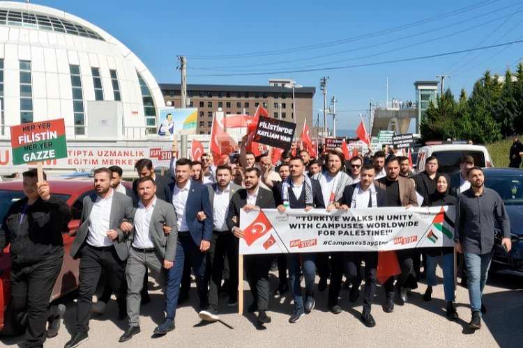 Kocaeli’de üniversite öğrencilerinden İsrail protestosu