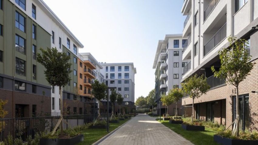 Hizmet üretici enflasyonunda düşüş Mart ayında da devam etti