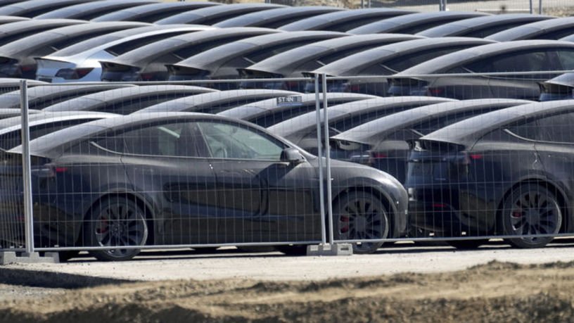 Musk’a Tesla uyarısı: Tekrar odaklanmalı