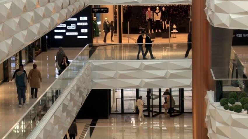 Perakende satışlarda 9 ay sonra birinci aylık gerileme