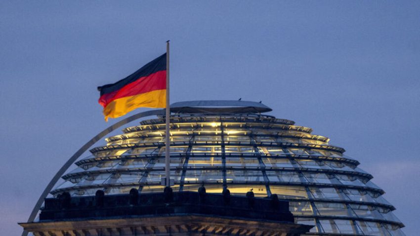 Almanya’da iki yıl daralmadan sonra büyüme bekleniyor