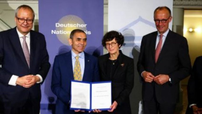 Hasret Türeci ve Uğur Şahin’e Alman Ulusal Mükafatı