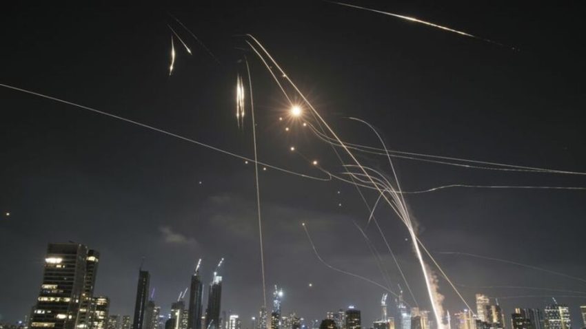 İsrail ordusu, İran’dan ülkeye gerçek gelen füze ateşlendiğini açıkladı