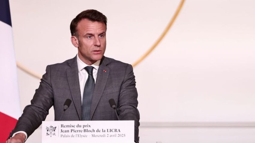 Macron: İran nükleer silah edinmemeli, teminat vermeli