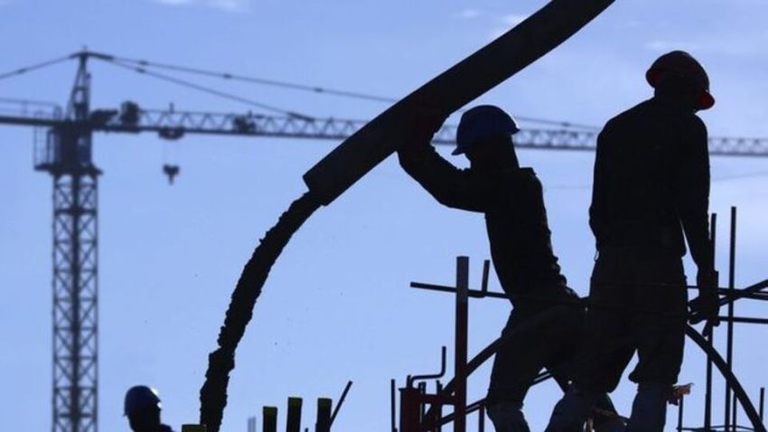 Sektörel itimat hizmette arttı, perakende ve inşaatta azaldı