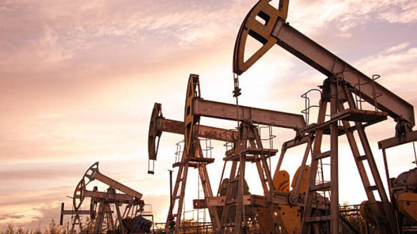 Suudi Arabistan’ın petrol ihracatı 4 yılın en düşük düzeyinde