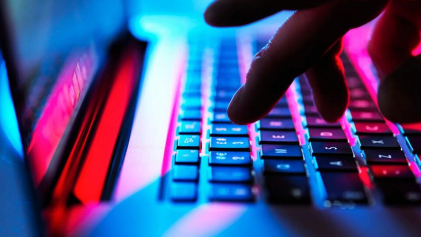 Tarihin en büyük bilgi hırsızlığı