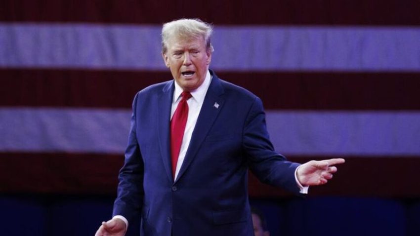 Trump, Elon Musk’ın “aklını kaçırdığını” söyledi