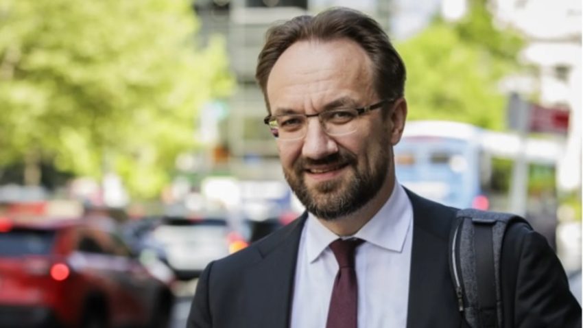 AMB yetkilisinden kırılgan enflasyon uyarısı