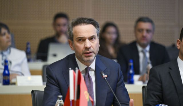 bayraktar-yakinda-suriyeye-gaz-tedarik-edecegiz-WRdnu7kB.jpg