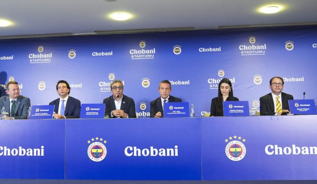 fenerbahce-ile-chobani-ortasinda-imzalar-atildi-IZfy5NG2.jpg