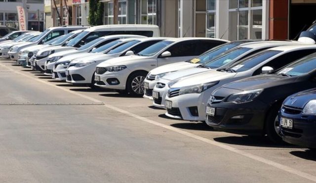 ikinci-el-araba-satisinda-6-ay-6-bin-kilometre-kisitlamasi-uzatildi-1aKGDIdK.jpg