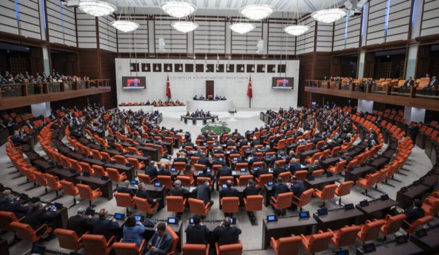 iktisada-ait-duzenlemeler-iceren-kanun-teklifi-kabul-edildi-d8g2RZjX.jpg