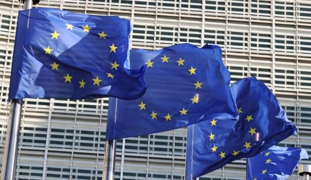 issizlik-euro-bolgesinde-yukselirken-abde-degismedi-vWYVpetv.jpg