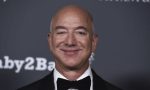 jeff-bezos-737-milyon-dolar-kiymetinde-amazon-payi-satti-35yI73PX.jpg