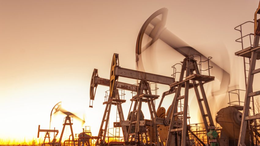 Petrolde istikamet aşağı