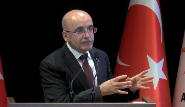 simsek-18-bin-mukellefimiz-vergi-matrahini-32-milyar-lira-artirdi-sx68LEMZ.jpg