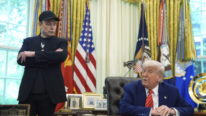 Trump, Elon Musk’a yüklendi