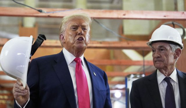trump-fedin-insaat-projesinde-incelemelerde-bulundu-FxdlSFpv.jpg
