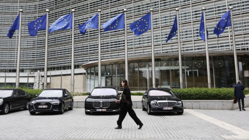 ABD ile tarife mutabakatı Euro Bölgesi yatırımcı inancını sarstı