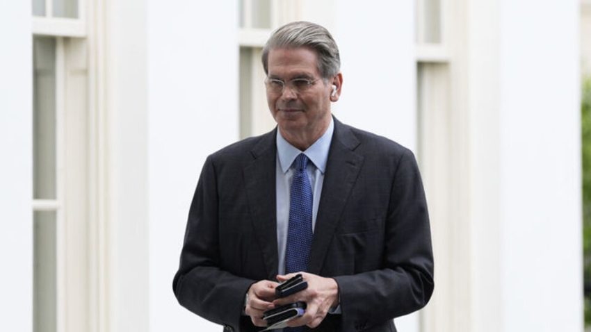 Bessent’ten Powell’a Fed’de iç kontrol daveti
