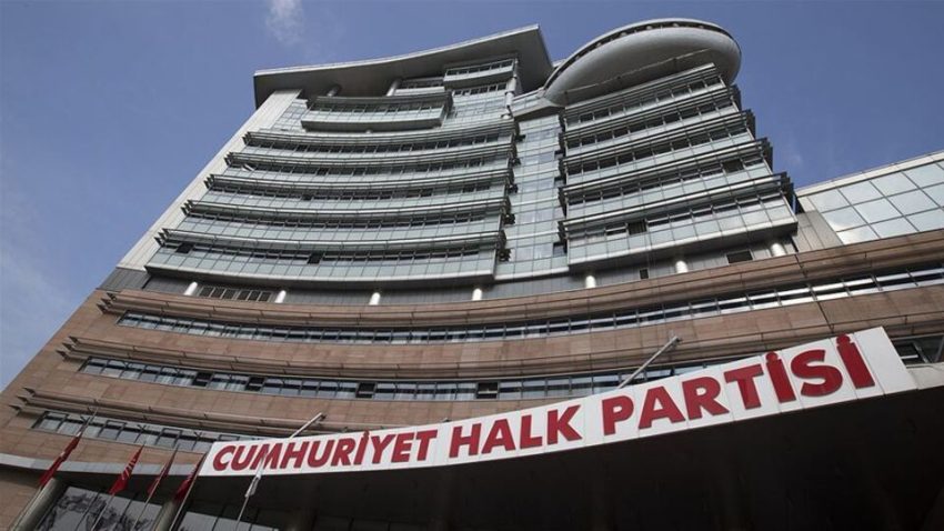 CHP’de kurultay davası ertelendi
