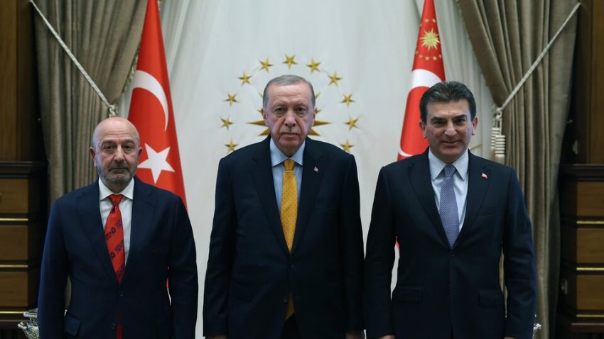 Erdoğan, OYAK Yönetim Kurulu Lideri Aksakallı’yı kabul etti