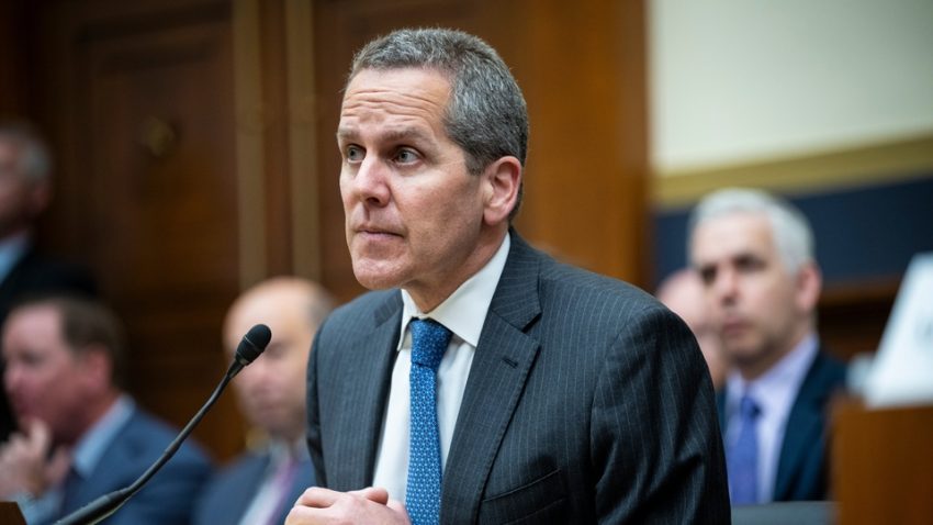 Fed yöneticisinden faiz indirimleri için ‘temkinli olma’ daveti