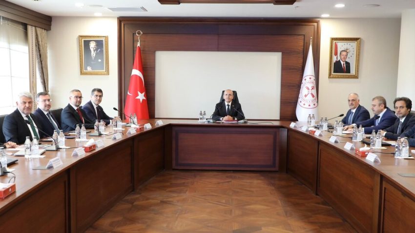 “Finansal istikrarın korunması için bütüncül çalışmalar devam ediyor”