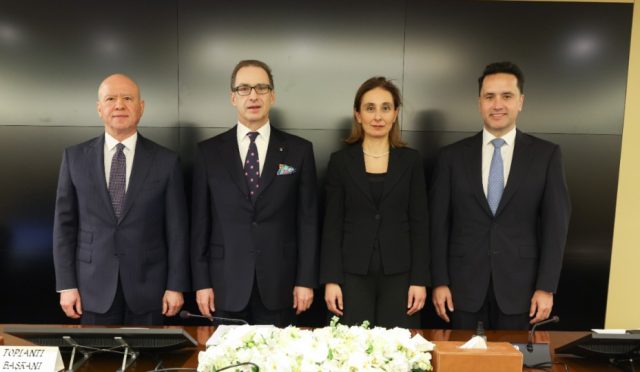 koc-holdingte-yeni-yonetim-kurulu-belirlendi-8Fd5UGvM.jpg