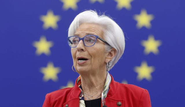 lagarde-euro-bolgesi-potansiyeline-geri-donuyor-Tau8fhWh.jpg