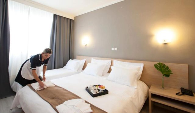 otel-doluluk-oranlari-dort-yilin-en-dusuk-duzeyinde-Jp9I1jTC.jpg