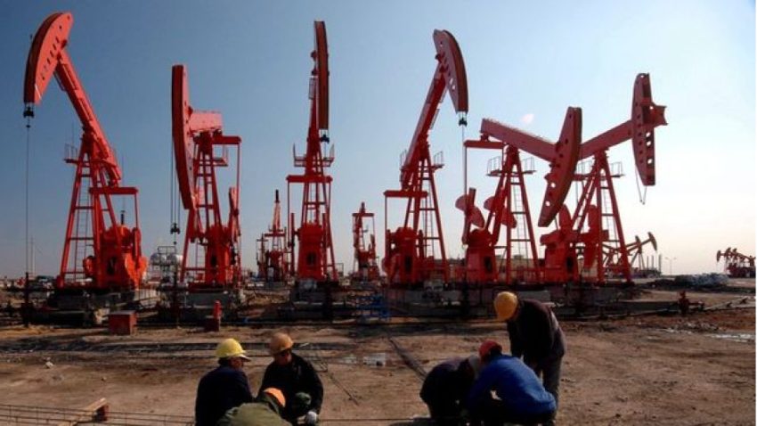 Petrolde güç tesislerinin vurulmasıyla sert yükseliş
