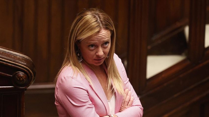 Referandum hezimetinin akabinde Meloni hükümetinde istifalar geldi