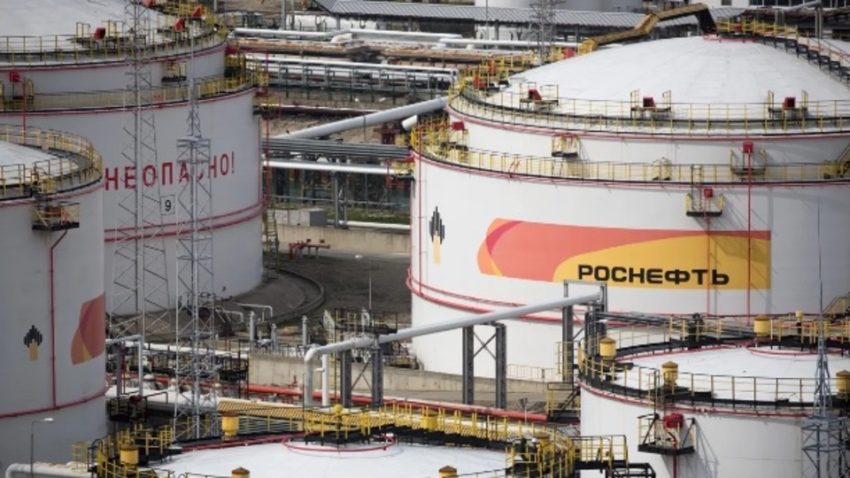 Rusya OPEC+’e telafi için petrol kesintilerini 2025 sonuna kadar sürdürecek