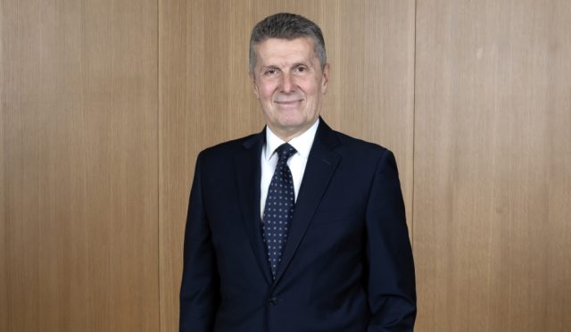 sabanci-holding-ykb-culhaci-ikinci-yuzyilimiza-guclu-bir-birikimle-giriyoruz-4IbqmSrN.jpg