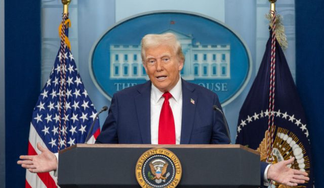 trump-bircok-ulke-hurmuz-bogazina-savas-gemilerini-gonderecek-O5jYk5Hi.jpg