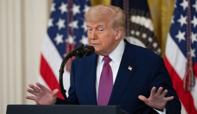 trumpin-tarifelerinin-maliyetini-amerikalilar-oduyor-lV8UULl7.jpg