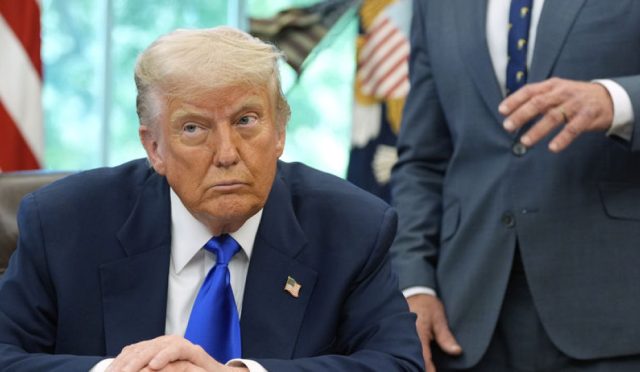 trumptan-hurmuz-ultimatomunda-geri-adim-RVh9fLHO.jpg