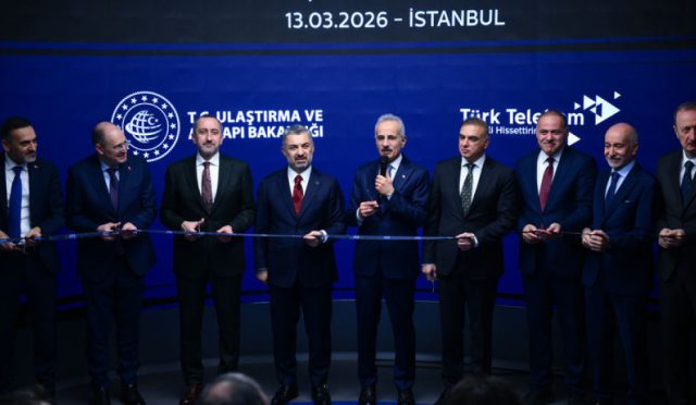 turk-telekom-5g-tecrube-merkezini-hizmete-acti-9YTff343.jpg