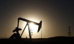 uea-global-petrol-piyasalari-rekor-arz-ziyadesiyle-karsi-karsiya-YLdN9CSk.jpg