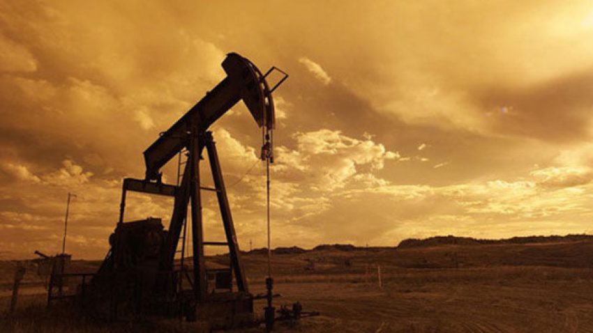 UEA’dan petrol öngörüsüne aşağı istikametli revizyon