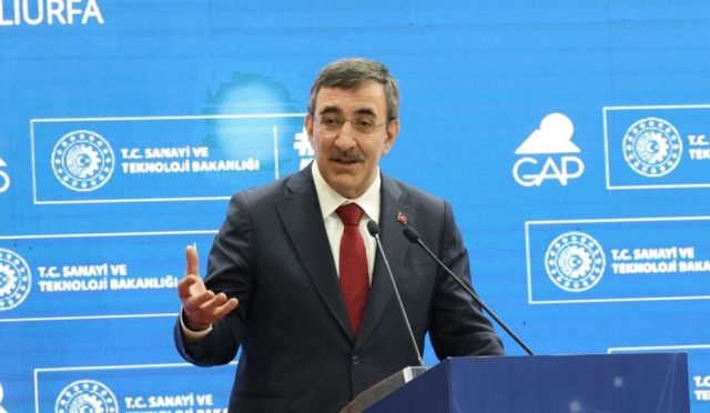 yilmaz-enflasyonla-cabada-kararli-bir-formda-yol-aliyoruz-bVKVxCDl.jpg